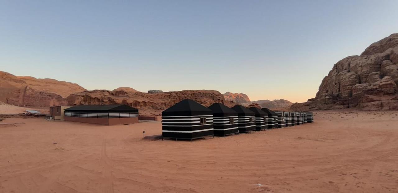 Bedouin Holidays Camp And Jeep Tours Wadi Rum Exteriör bild