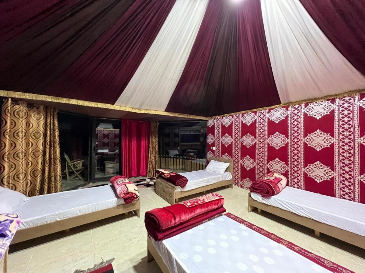 Bedouin Holidays Camp And Jeep Tours Wadi Rum Exteriör bild