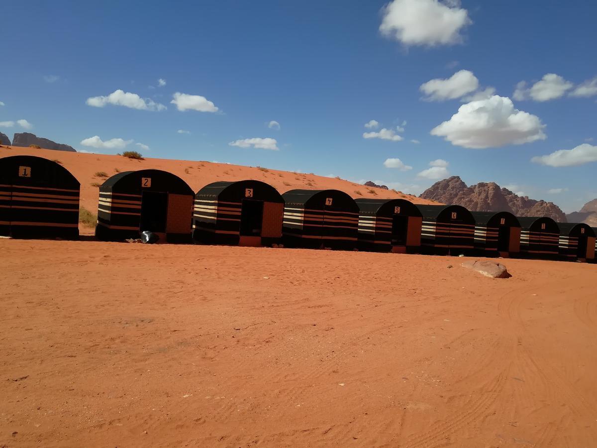 Bedouin Holidays Camp And Jeep Tours Wadi Rum Exteriör bild