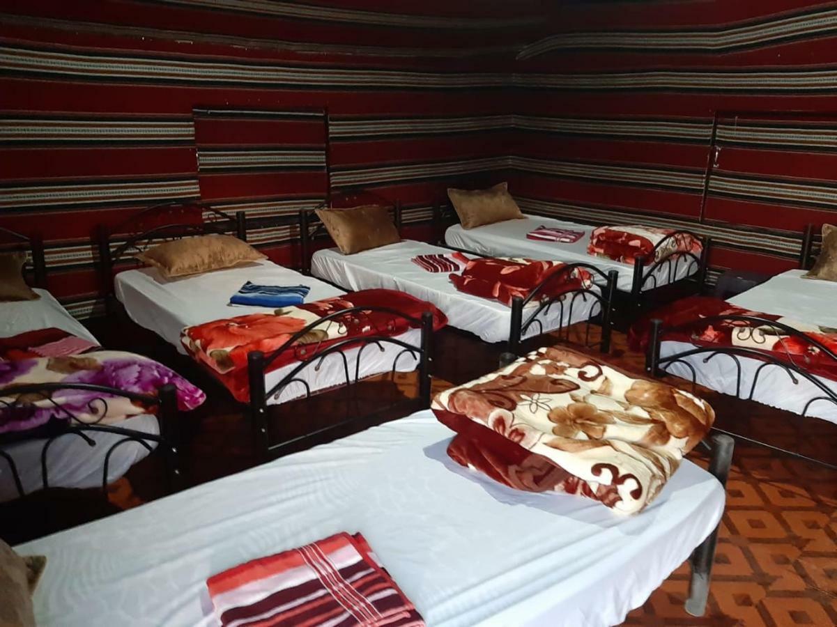 Bedouin Holidays Camp And Jeep Tours Wadi Rum Exteriör bild